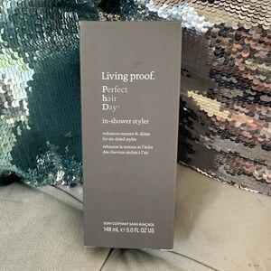 Living Proof Perfect Hair Day In-Shower Styler LAST ONE!